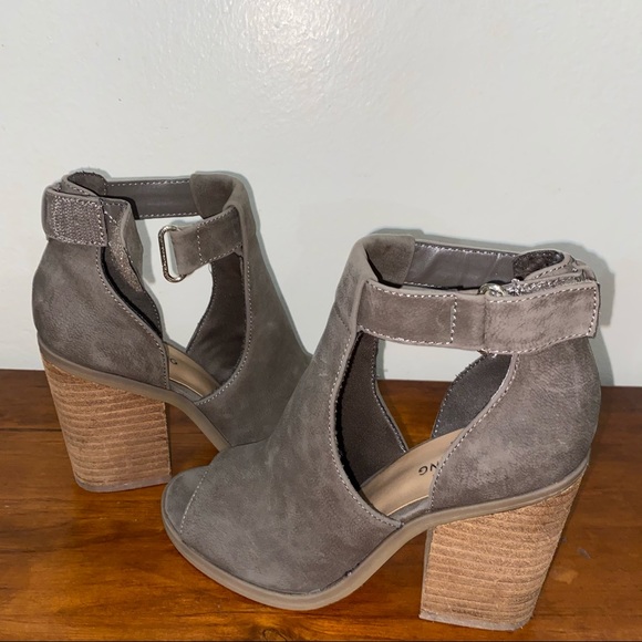 Call IT Spring- open toe booties - Picture 5 of 12